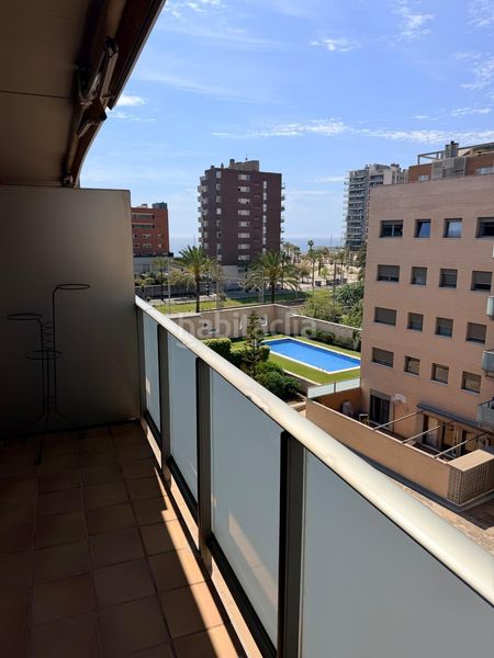 Foto 582a7190-b9b0-440c-9a47-366c18613b36. Àtic amb calefacció aparcament piscina a Port Badalona