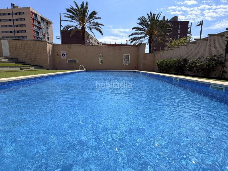 Foto b1d831fe-658c-4c97-af3b-2edf8383706b. Àtic amb calefacció aparcament piscina a Port Badalona