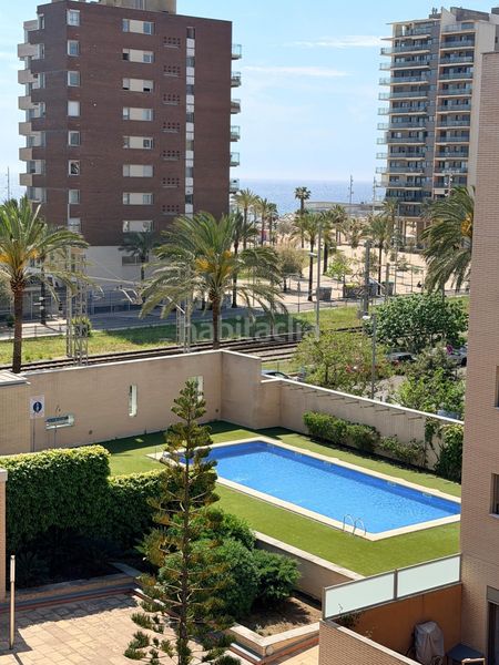 Foto c7a12b91-ab48-4af5-af28-a235589d8576. Àtic amb calefacció aparcament piscina a Port Badalona