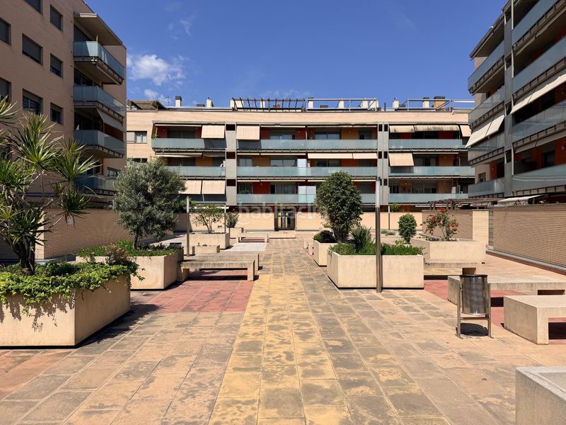 Foto cce5e927-2870-493e-bacd-6d6583f6722d. Àtic amb calefacció aparcament piscina a Port Badalona