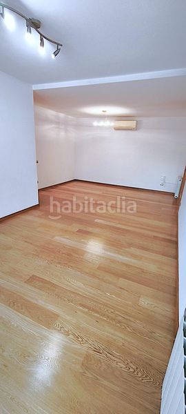 Foto 8a766c74-7ef6-4a2b-95a0-6da554b8e8e1. Pis amb calefacció piscina a Port Badalona