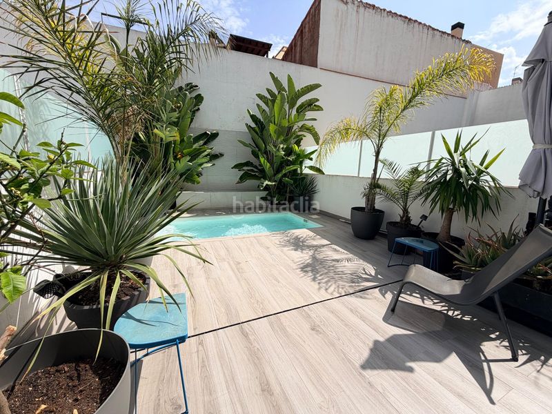 Foto abd67ee9-1614-4711-b821-9f63b4cb503f. Casa amb calefacció aparcament piscina a Progrés - Pep Ventura Badalona