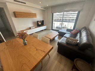 Location Appartement à Port. Piso en alquiler junto al canal de badalona  3 habitaciones  2 b