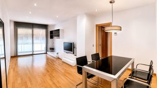 Miete Etagenwohnung in Port. Piso en alquiler en badalona  108 m2  3 habitaciones  balcón de