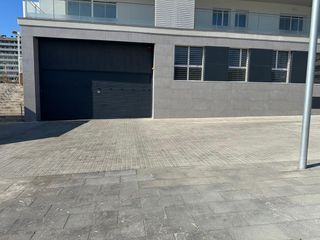Lloguer Aparcament cotxe a Port. Plaza de parking en calle ponent, el canal, gorg