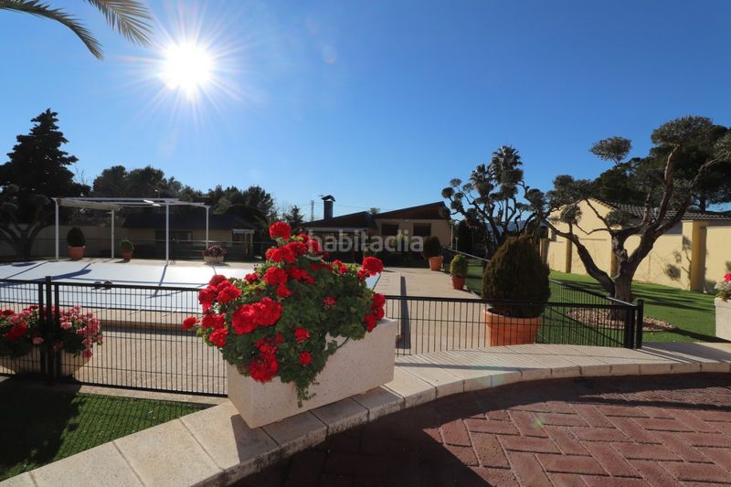 Foto d2bcd646-0dd0-4726-bcff-a770179ceaa4. Chalet con riscaldamento piscina in Petrer
