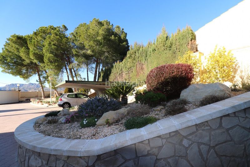 Foto fd62d765-75d4-4fab-85a8-3102a5fc65d2. Chalet con riscaldamento piscina in Petrer