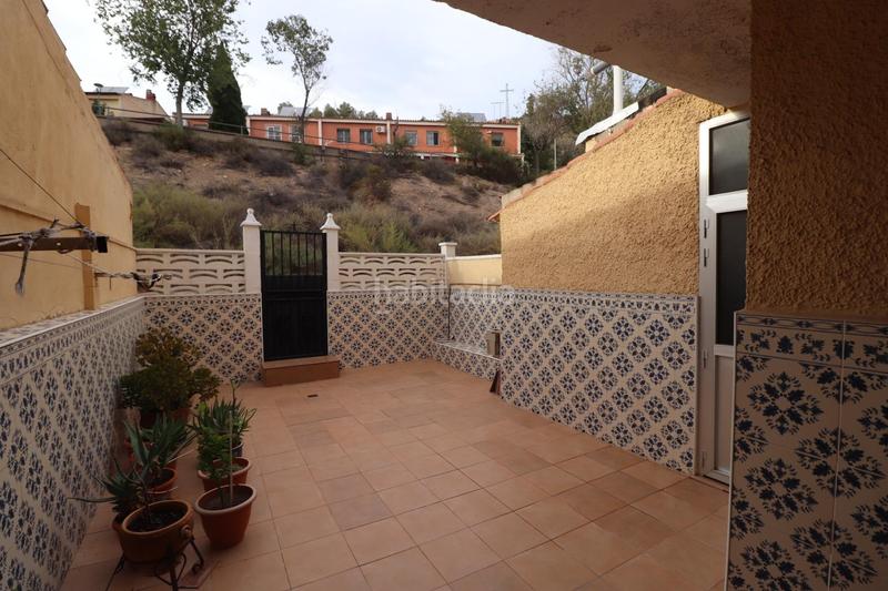 Foto 9eb1205e-8389-4fe5-a546-04402c52396c. Casa bungalow reformado en zona torreta de 3 habitaciones en Elda