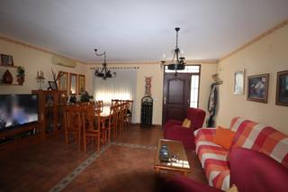 Casa a San Crispín-Huerta Nueva-Estación. Bungalow reformado en zona torreta de 3 habitaciones