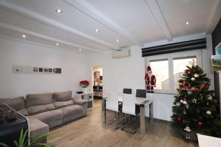 Maison à Petrer. Casa independiente de tres habitaciones en petrer