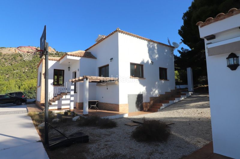 Foto 6ede3590-5152-4fe8-98b6-3501c0f24261. Chalet avec piscine dans Castalla