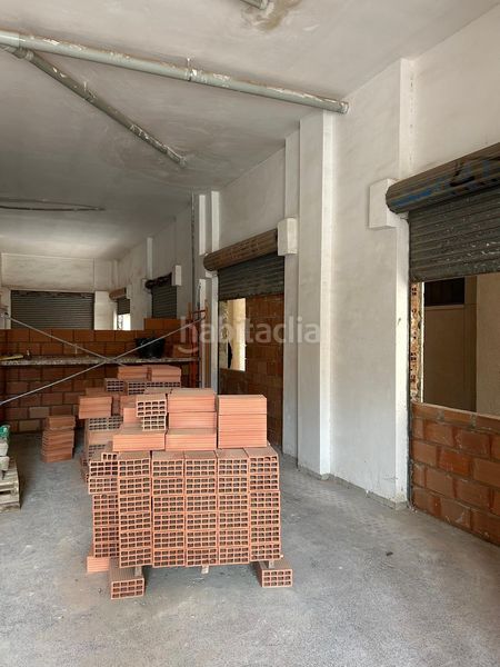 Foto f809df6e-1d0a-4501-b996-cb7bd87c923b. Planta baixa a Petrer