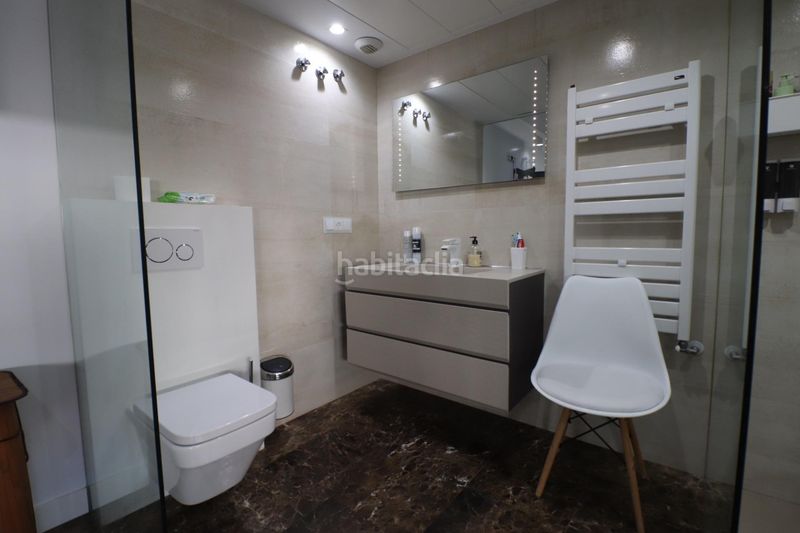 Foto b03185e7-1964-49b2-8f92-aa37e27e46ce. Pis amb aparcament a Petrer