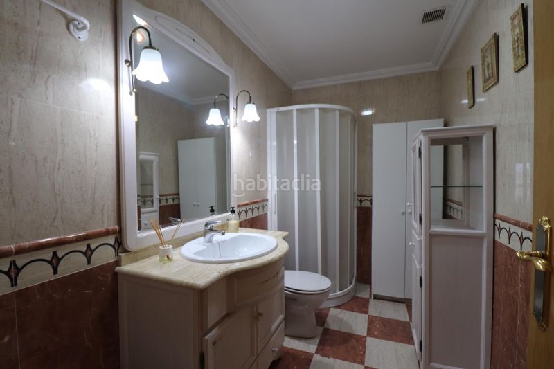 Foto 7fb0178f-1082-4eb9-bcbc-aef5f0c5bea1. Flat with parking in Petrer