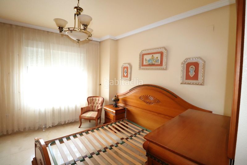 Foto d84ba7dc-dc7e-4bff-90d2-59f9d984a270. Flat with parking in Petrer