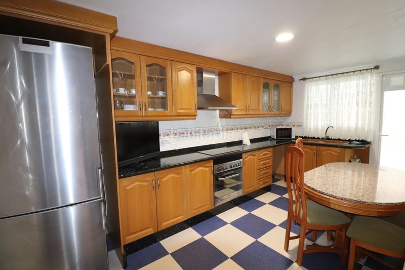 Foto e91cf60f-80b8-4929-8975-cb60087f7d61. Flat with parking in Petrer