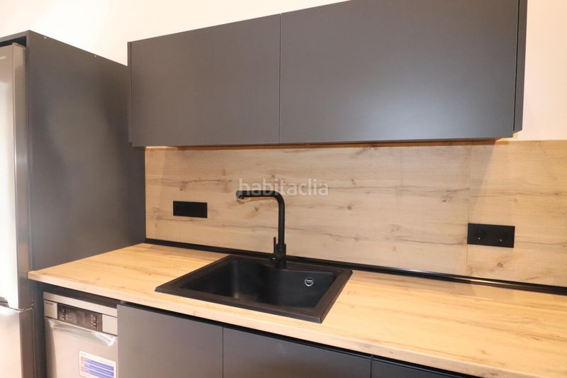 Foto cfd77375-3fc4-4345-8590-bbb7459fd8ec. Loft in Petrer