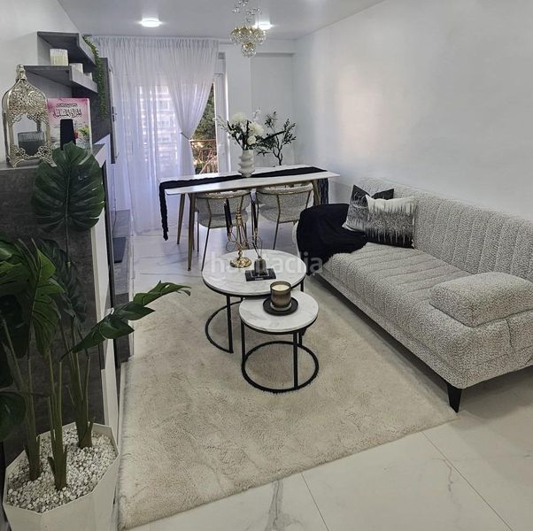 Foto 8d4f96b6-6abc-4b2c-a204-843a2b8e6483. Etagenwohnung in Plaza Castelar - Mercado Central Elda