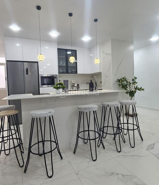 Foto b00b9d6f-49d4-4899-a2fe-c6d3bc660ace. Etagenwohnung in Plaza Castelar - Mercado Central Elda