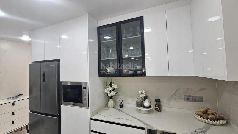 Foto d23b8e3a-93be-4d36-bad4-fe499f91b152. Etagenwohnung in Plaza Castelar - Mercado Central Elda