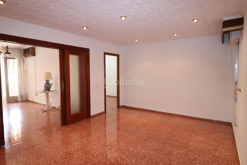 Foto 2c557198-85a6-4897-be18-ee75060d4893. Appartement dans Plaza de Toros-Avenida Chapí-Trinquete Elda