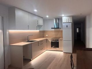 Lloguer Planta baixa a Fraternidad. Vivienda en planta baja de 2 habitaciones
