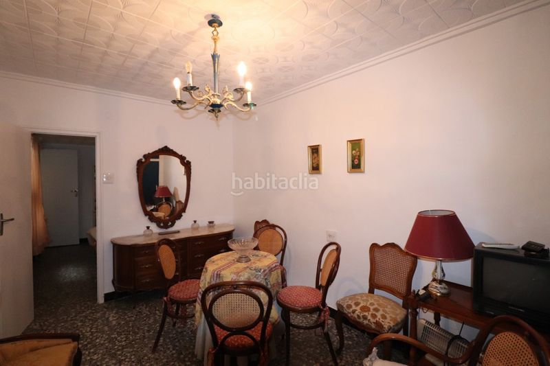 Foto cb95d2d5-62ef-47f4-b85d-2a078a05a36f. House with parking in Centro Elda