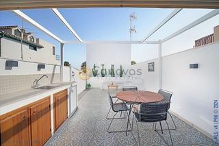 Casa a Caleta de Velez. Renovada 100 casa adosada de 2 dormitorios, aa terraza de 40 m2
