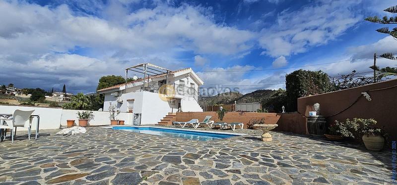 Foto fa67667e-dae0-4edc-bf65-9b7181501e99. Casa  de campo con vistas al mar. en Centro Nerja