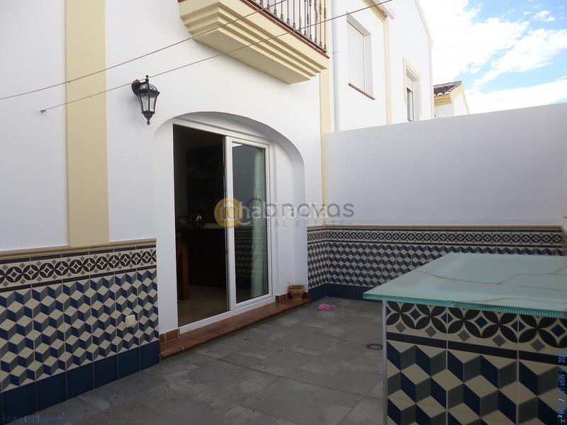 Foto 10227e70-c4ba-4ac8-bd9f-3b63d9ac2aab. Haus mit heizung parking in Centro Nerja