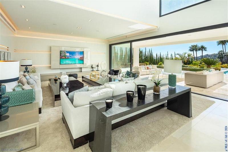 Foto effa8dd8-a29a-49c4-a1f7-bd3b62bd29f1. House with heating parking pool in Casco Antiguo Marbella