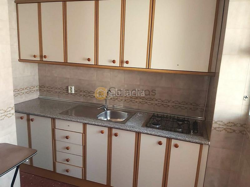 Foto f8fa0a13-bac4-4df6-aec9-b250d67c118a. Apartamento piso en pleno Centro en Centro Nerja