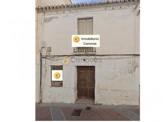 Maison à Centro. Casa para demoler en calle pintada nerja