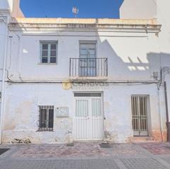 Maison à Centro. Casa para reformar o demoler en calle carabeo nerja