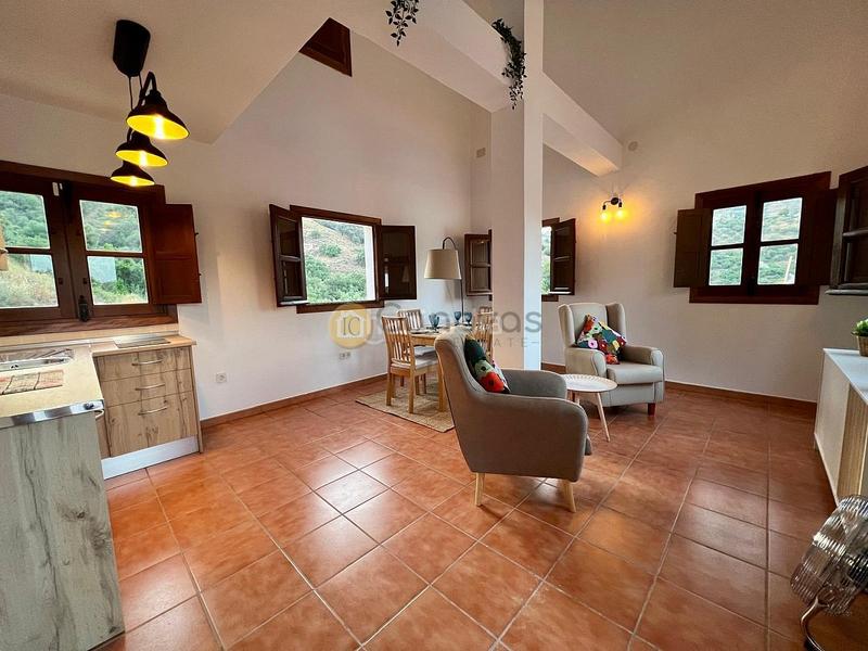 Foto 6a6254b5-b6b5-4f78-81a1-1442636b34d8. Casa a Centro Nerja
