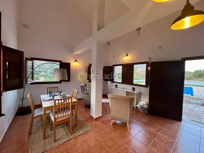 Foto ed8bc134-7062-4d3b-b651-838f82a5e8f3. Casa a Centro Nerja