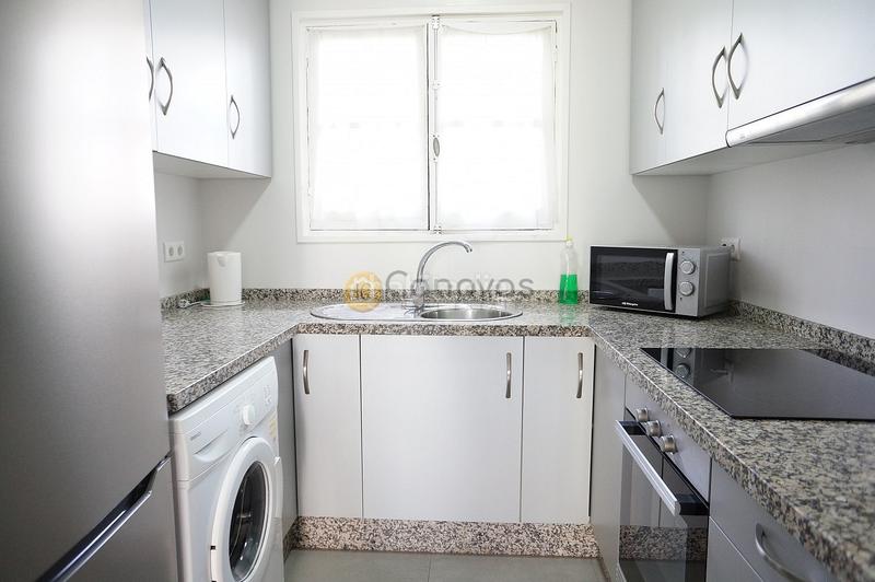 Foto 15a3ffd1-ea52-4334-9cb8-2b096d3f0e9a. Casa aparellada a Centro Nerja