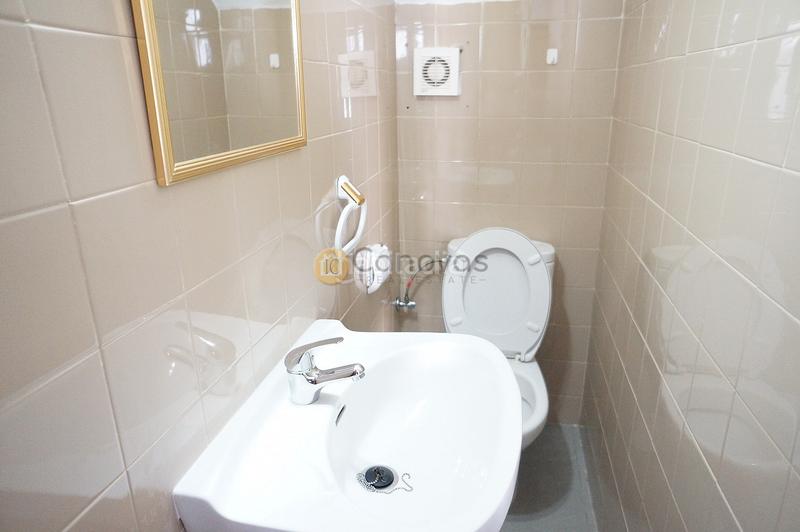 Foto fadd1fc0-2e1e-40e1-89d5-8d0c5597cc56. Casa aparellada a Centro Nerja