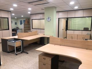 Rent Business premise in Bon Pastor. En perfecto estado