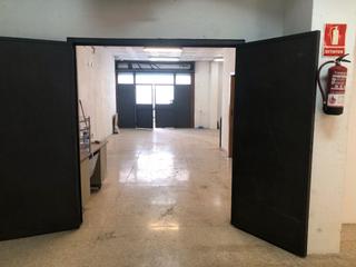 Rent Business premise in Bon Pastor