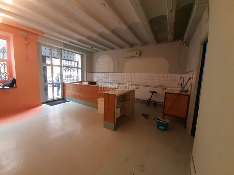 Foto bf6e06b7-2be9-4405-9890-9b23cc3bec2c. Local comercial a St. Pere - Sta. Caterina - El Born Barcelona