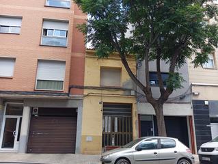 Casa adossada  Sabadell - cl narcis monturiol de. Venta casa en sabadell