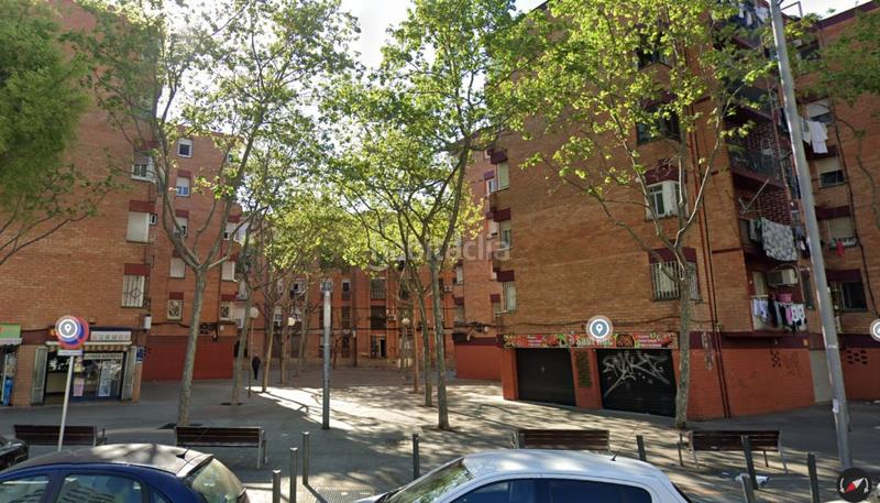 Foto e481125d-dcc8-4a7d-b311-94feea53c137. Aparcament cotxe a Sant Roc Badalona