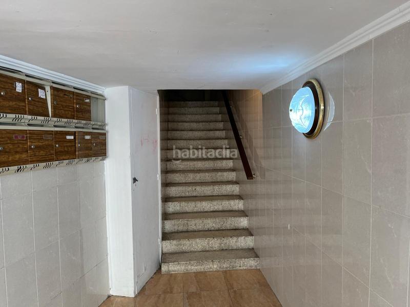 Foto ae4b1fff-a5b6-4880-825c-20bf56fb3f6b. Casa piso en venta en la calle autonomía en Llefià Badalona