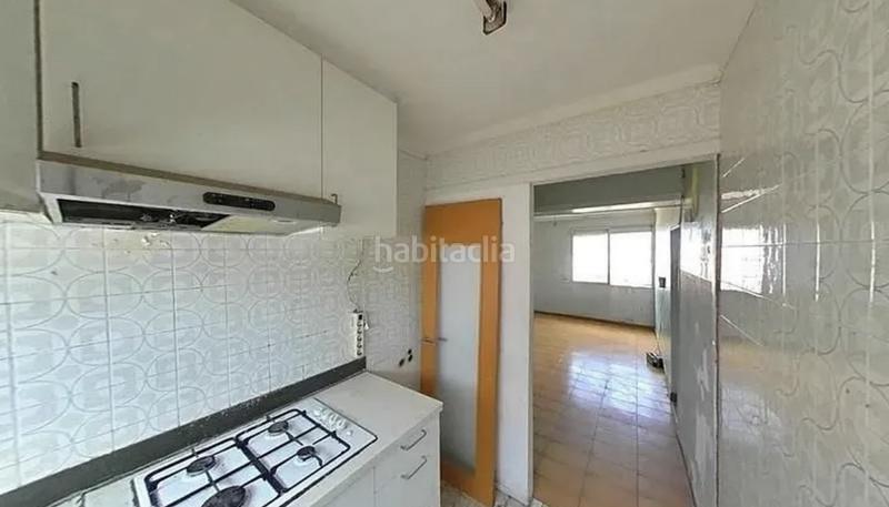 Foto 11788baf-31af-4fac-aae1-39075789fc88. Piso  en venta en Ciutat Meridiana Barcelona
