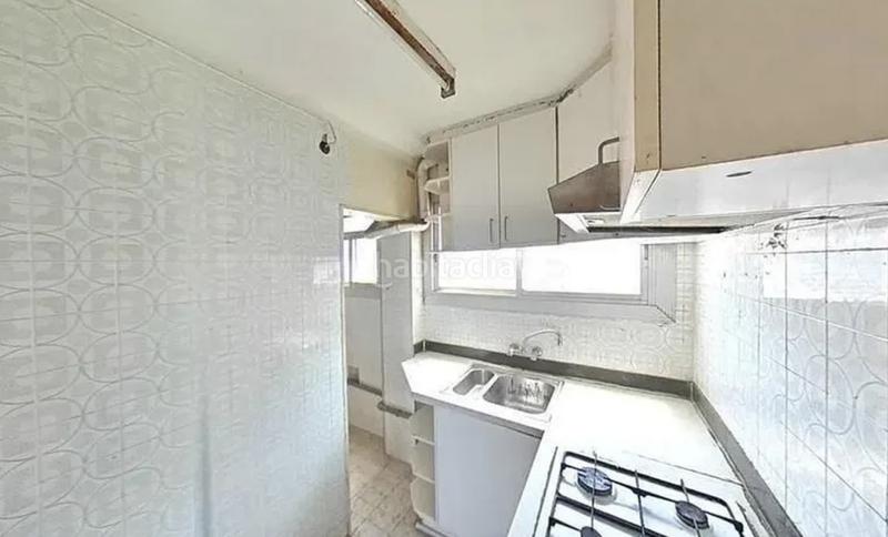 Foto 5225a469-f376-44cb-8180-debf13033ef9. Piso  en venta en Ciutat Meridiana Barcelona