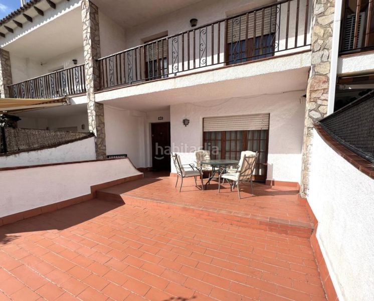 Foto 03d16b3a-4c9d-454f-b37e-9c0e2cfb7d0b. Casa adossada amb aparcament a Zona alta Arenys de Mar