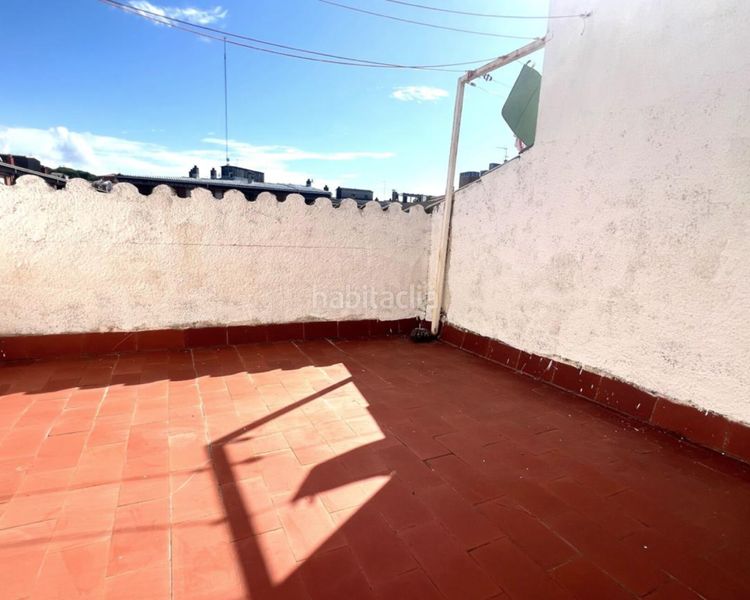 Foto b8e5a363-c058-4a98-96d9-79165e6f6bb3. Casa adossada amb aparcament a Zona alta Arenys de Mar