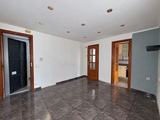 Pis a Trinitat Vella. Piso de 3 dormitorios en sant andreu