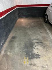 Aparcament cotxe  Badalona - carrer d enric granados. Venta de plazas de garaje en la calle enrique granados de badalo